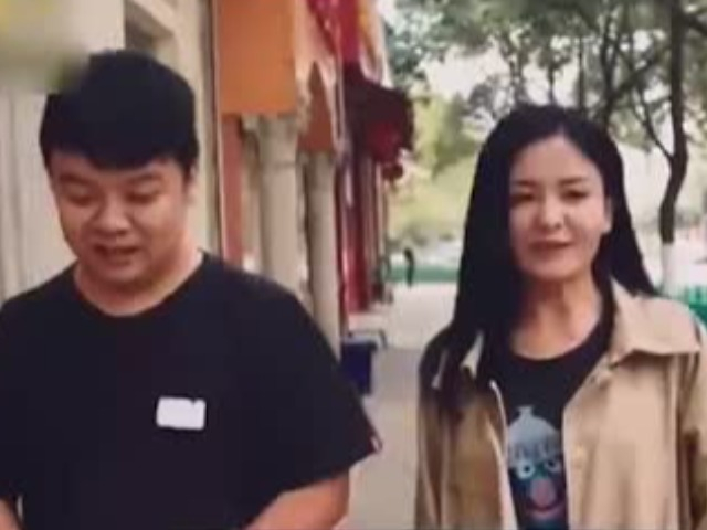 Thanh niên thể hiện lòng tốt với gái xinh và cái kết không ngờ