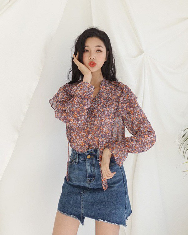 Thì ra mùa xuân hoa nở là vì... chị em nào cũng có ít nhất một chiếc áo blouse hoa - 2