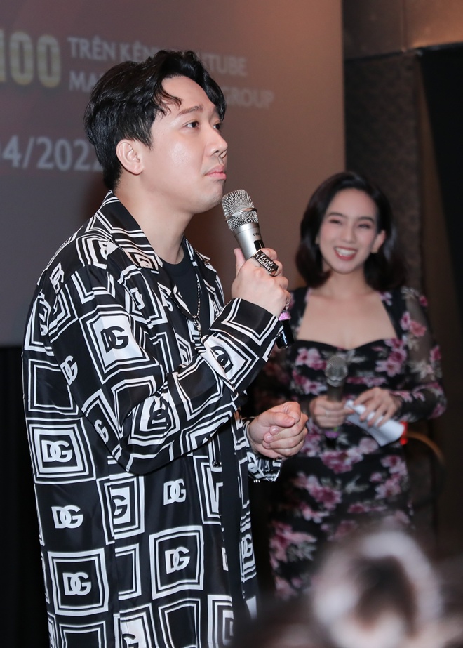 Tran Thanh frankly said that he was affected by the charity scandal, thanked his wife for taking care of him - 5