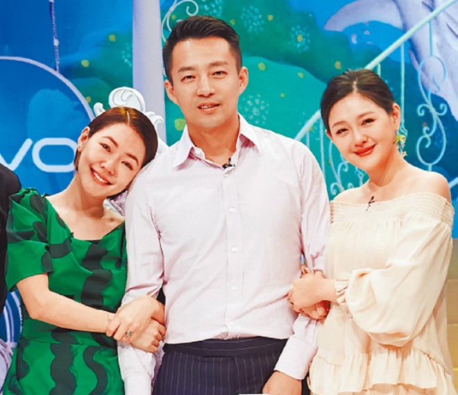 Uông Tiểu Phi từng có quan hệ rất tốt với Từ Hy Đệ khi còn là anh rể của cô.