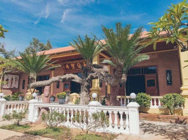 Daughter of billionaire Vbiz: Ha Ho leaves the villa, Hoa Minzy builds a house for her parents - 8