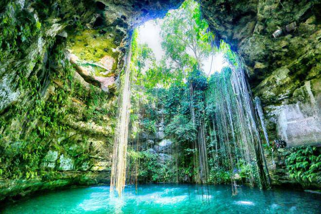 Explore the beautiful and unspoiled ancient Mayan sacred ceiling - 8