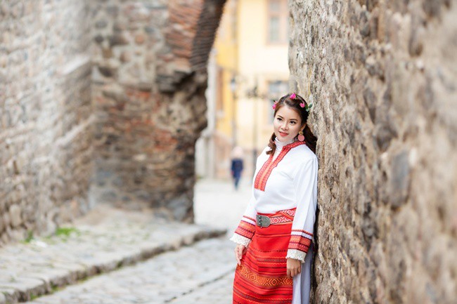 Cái kết Lỡ Hẹn Paris 2022: Cô gái 9x tìm được bến đỗ sau 12 năm day dứt tình đầu - 2