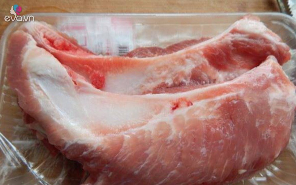 This is the most valuable part of the pig, it is rich in calcium and collagen, although it is small, you should try to buy it