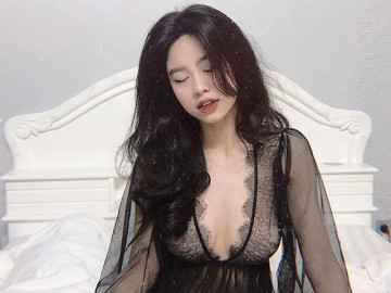 Bị nghi ngờ vòng một giả, hot girl tung luôn ảnh không che chứng minh đẹp tự nhiên