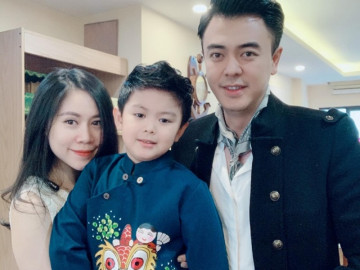 Tổ ấm hạnh phúc của MC Tuấn Tú: Vợ đẹp làm ở Bộ ngoại giao, con trai giống bố