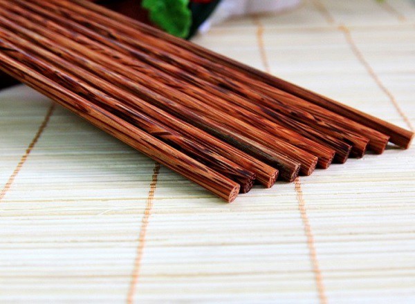 Dùng đũa mốc, thớt mốc có gây ung thư gan? Làm thế nào nhận biết sớm mắc ung thư gan? - 2
