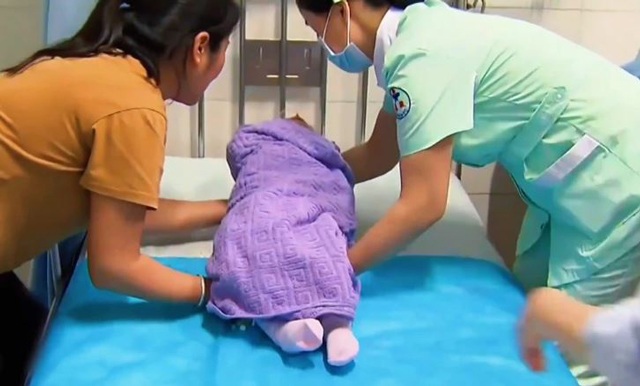 Con trai đột nhiên sống thực vật, chồng quyết đòi xét nghiệm ADN, vợ tiết lộ bí mật không tưởng - 2