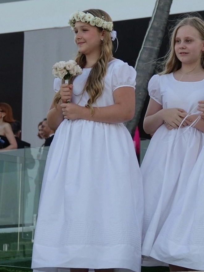 Harper Beckham - The most beautiful and lovely bridesmaid at Brooklyn's brother's wedding - 9