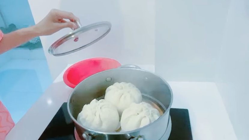 Thuy Tien made dumplings from her mother's trick, what was the result that fans broke?  - 15