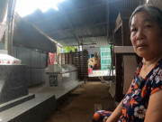 Tin tức - Vợ an táng chồng con trong nhà, đêm đêm nằm cạnh khiến bao người xót xa