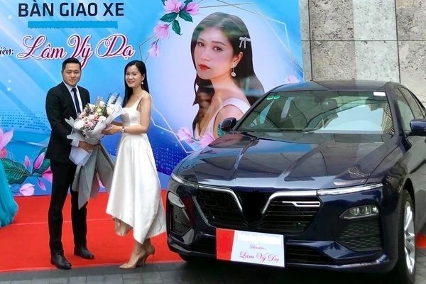 Nữ diễn viên chung nhà với Trường Giang, từng ôm con đi làm shipper, giờ thành bà chủ - 10