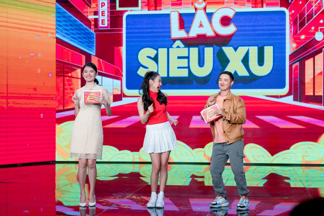Cô nàng Tường Vi cùng bộ đôi MC đã “thổi lửa” cho các hoạt động săn thưởng trong chương trình thêm nóng hơn bao giờ hết. Bằng chứng là toàn bộ voucher từ thương hiệu và hàng nghìn voucher ShopeeFood đã về tay người dùng và được sử dụng thành công ngay khi chương trình vừa kết thúc.