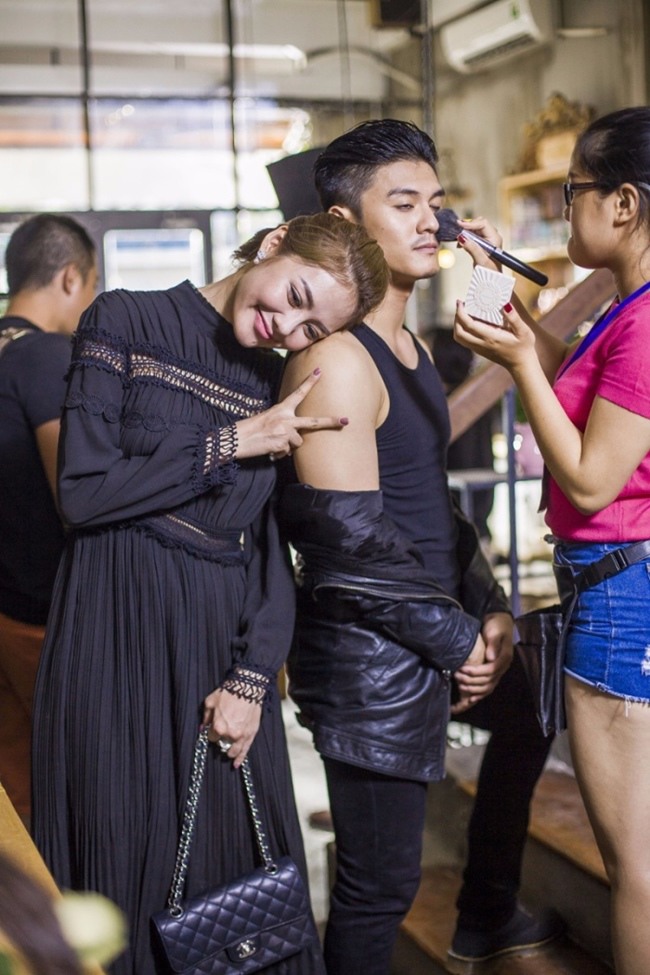 The love story of Saigon dancers and Ha Tinh long legs: Despite the question amp;#34;tieu tamamp;#34;  still sweet - 5
