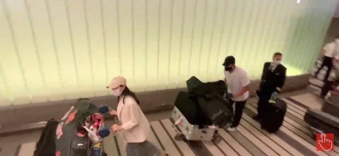 Hyun Bin và Son Ye Jin đến Mỹ nghỉ trăng mật mà không mang theo quản lý, trợ lý.