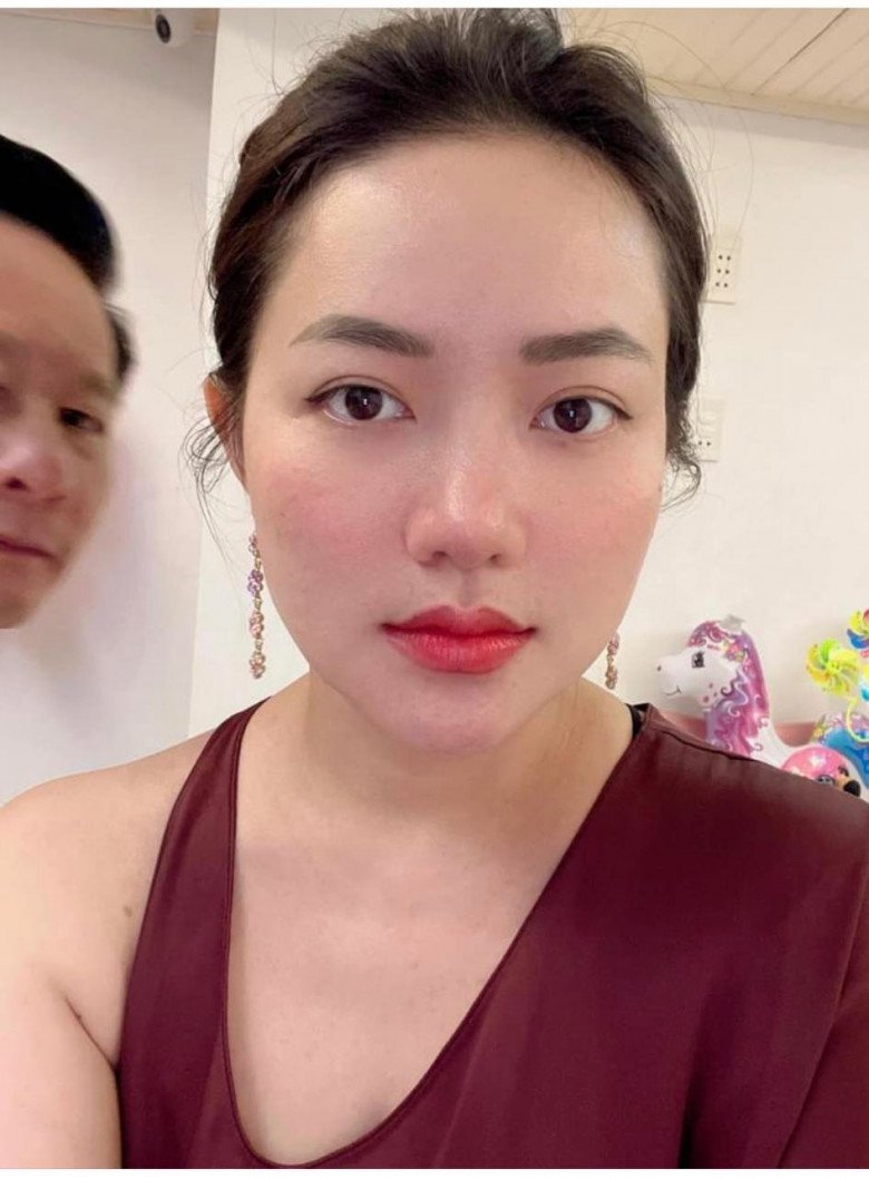 All year round with a bare face, Phan Nhu Thao rarely wears makeup to 