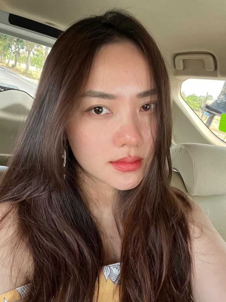 All year round, with a bare face, Phan Nhu Thao rarely puts on makeup to 