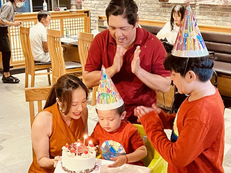 Thanh Thuy waited 10 years to have a child at the age of U40, the boy is too cute now - 11