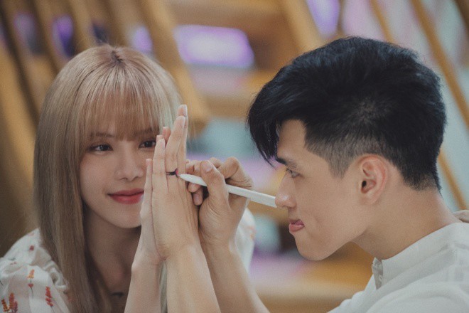 Thiều Bảo Trâm lần đầu amp;#34;khóa môiamp;#34; bạn diễn nam trong MV, còn hôn tới 2 lần - 7