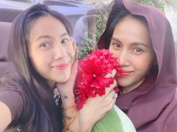 Để mặt mộc, Thủy Tiên vẫn không quên làm điều này