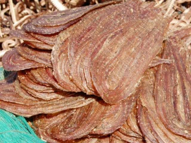 Đặc sản độc nhất chỉ có ở An Giang, nhìn rùng mình nhưng 500.000đồng/kg, không mấy ai được thưởng thức