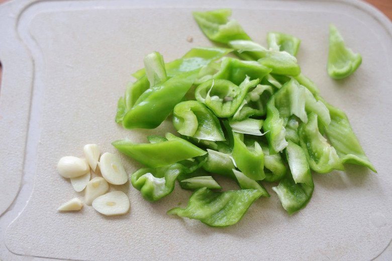 These 2 fruits and vegetables stir-fried together are both delicious and nutritious, still delicious without meat - 3
