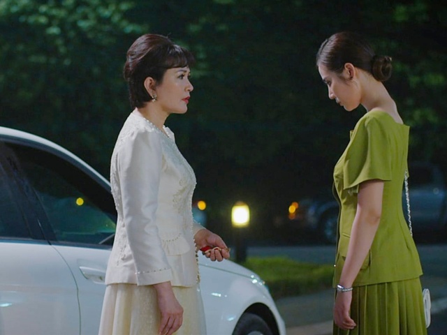 Thương Ngày Nắng Về 2: Đến lúc Trang trả vòng tay, ngày bà Nhung bị nghiệp quật đã tới!