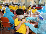 Sức khỏe - Hoãn tiêm vắc xin với trẻ 5-11 tuổi mới mắc COVID-19 trong vòng 3 tháng