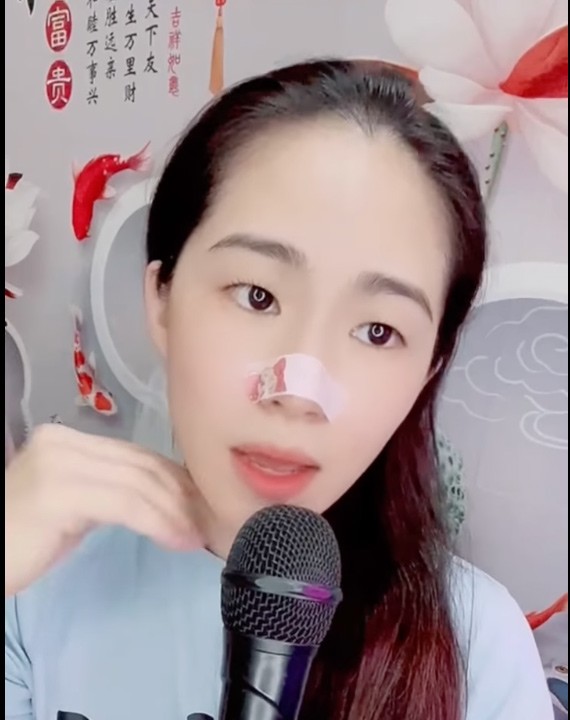 Luong Bich Huu was told to fix a bad nose, the singer revealed the reason why everyone respected him - 4