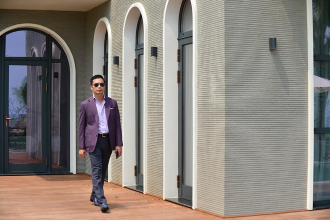 Nam đại gia từng bày tỏ quan điểm ngủ là vô bổ.