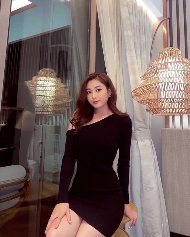 Cô nàng xinh đẹp đã tiếp nhận ý kiến của Shark Hưng.