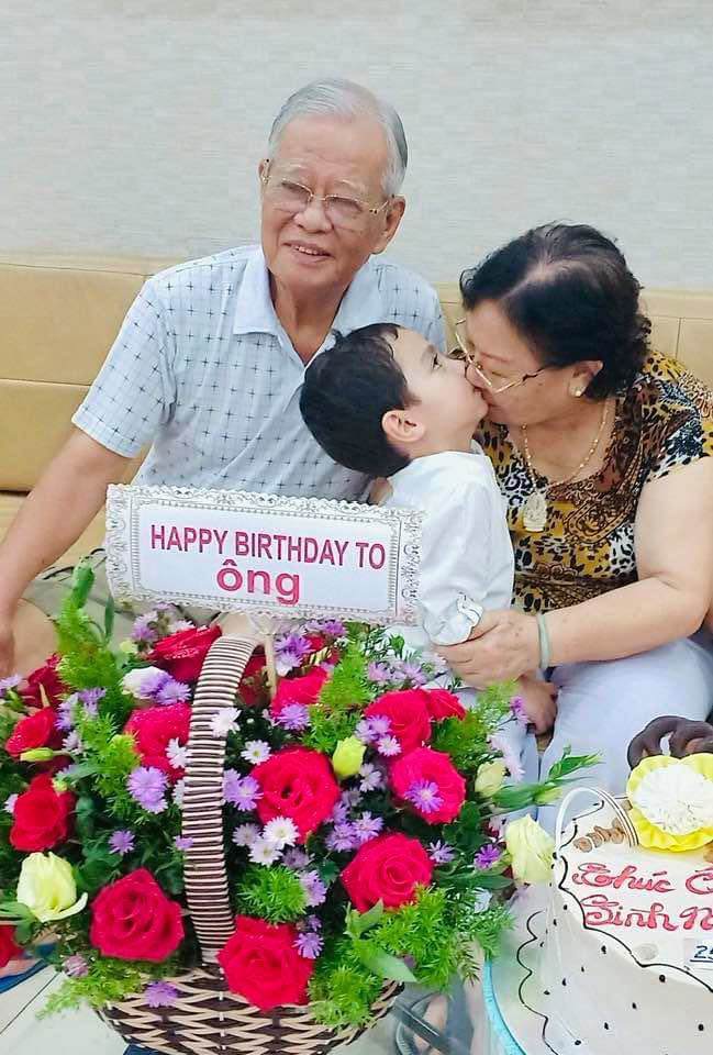 Thu Minh U40 sinh con lai nặng 4,1kg, em bé giờ cao lớn, ngoại hình y hệt bố Hà Lan - 6