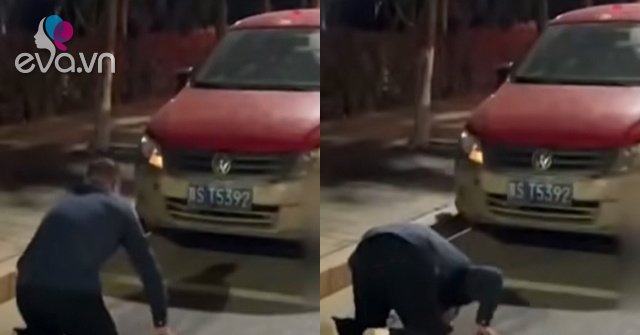 The man suddenly bowed in front of the car, the reason behind made netizens touched