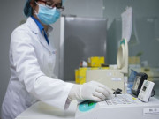 Tin tức - Nghe tin đồn về vợ, chồng đem tất cả các con xét nghiệm ADN, chết lặng khi nhận kết quả