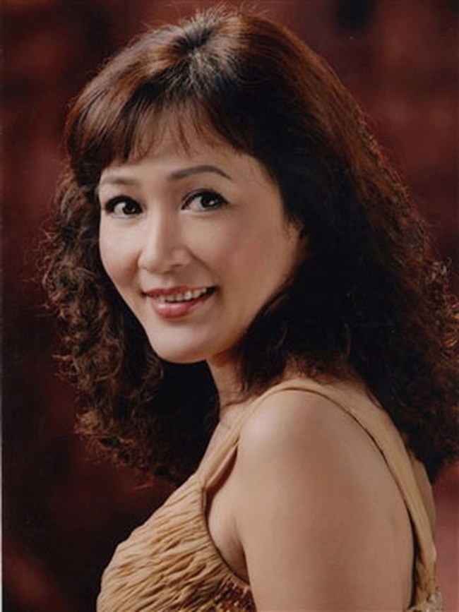 Trang's biological mother amp;#34;Love the Sunny Day Returningamp;#34;: In her youth, she was beautiful and beautiful, rumored to be divorced because of her privacy - 7