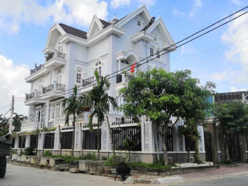 Làng đại gia nổi tiếng Nghệ An, làm giàu nhờ buôn đồng nát, ô tô tiền tỷ chạy nườm nượp