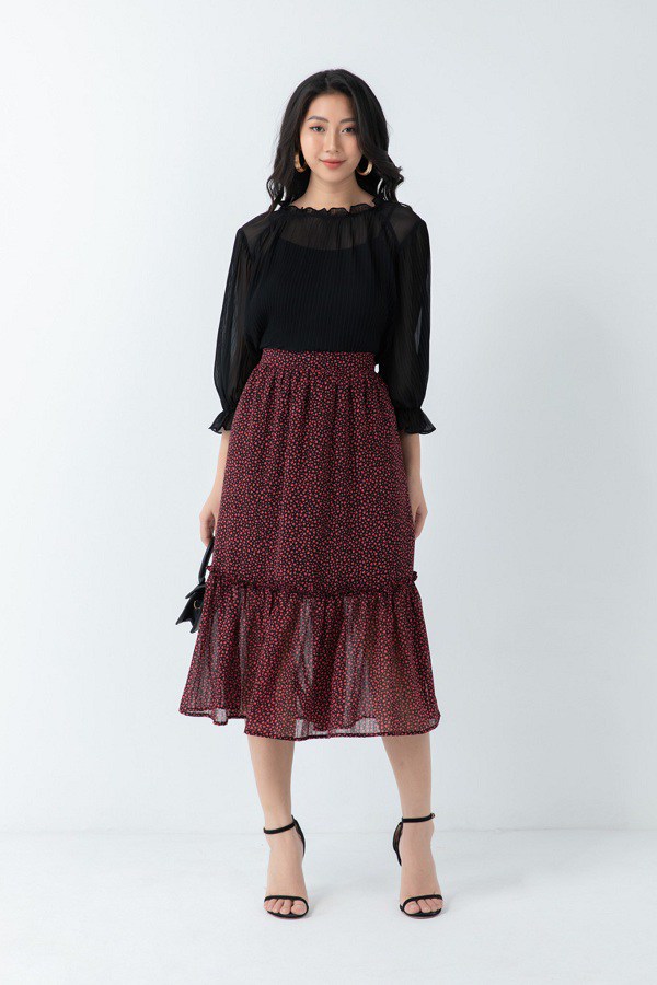 Chiffon skirts are buzzing, she should buy them now to score all the trendy points - 5