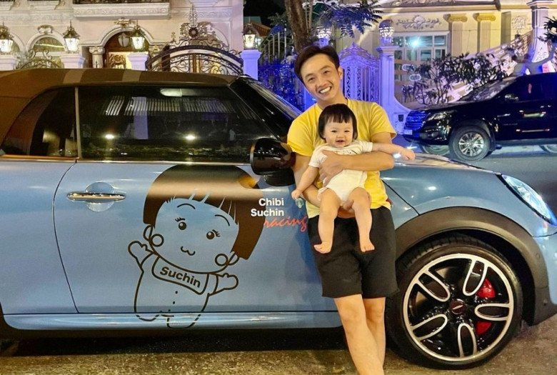 Cường Đôla giận dỗi vì Đàm Thu Trang chở con gái trên siêu xe 10 tỷ - 13