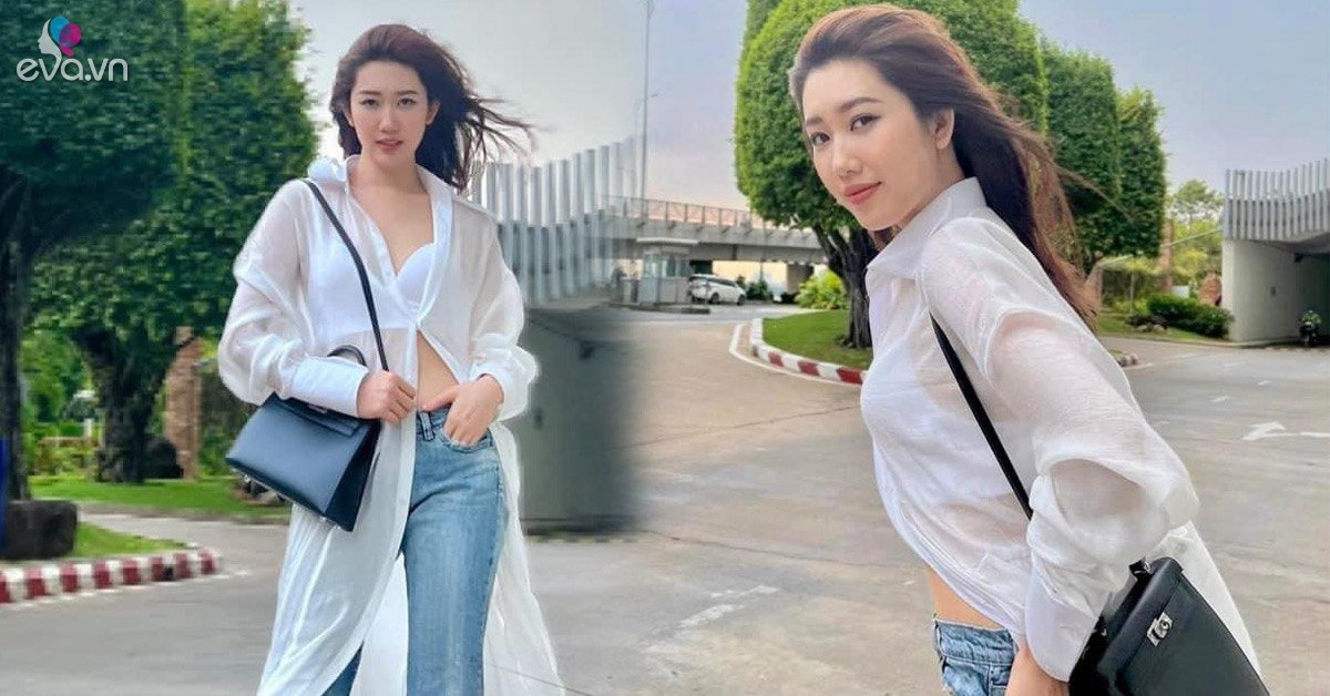 Thuy Ngan still doesn’t forget to show off her delicate lingerie with a paper thin shirt