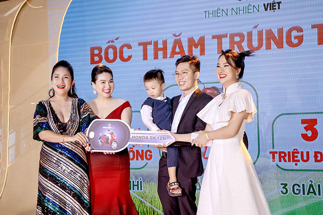 amp;#34;Đêm hội hạt gạo làng ta” – Sự kiện ra mắt Cơm lứt huyết rồng của Thiên Nhiên Việt Group - 5