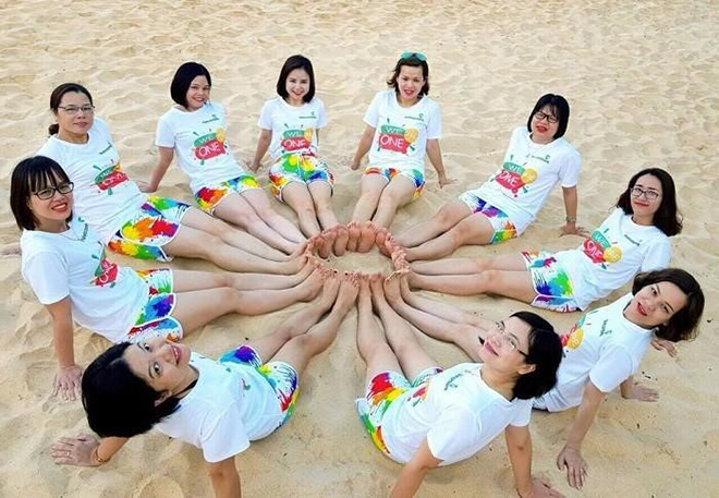 Kiểu dáng thời trang, màu sắc tươi trẻ cùng chất lượng may chuẩn từng đường kim mũi chỉ của đồng phục HK luôn được khách hàng đánh giá cao.