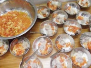 Làm mẹ - Con tăng cân vù vù sau khi đi học mẫu giáo, xem ảnh bữa ăn trưa mẹ không thể tin