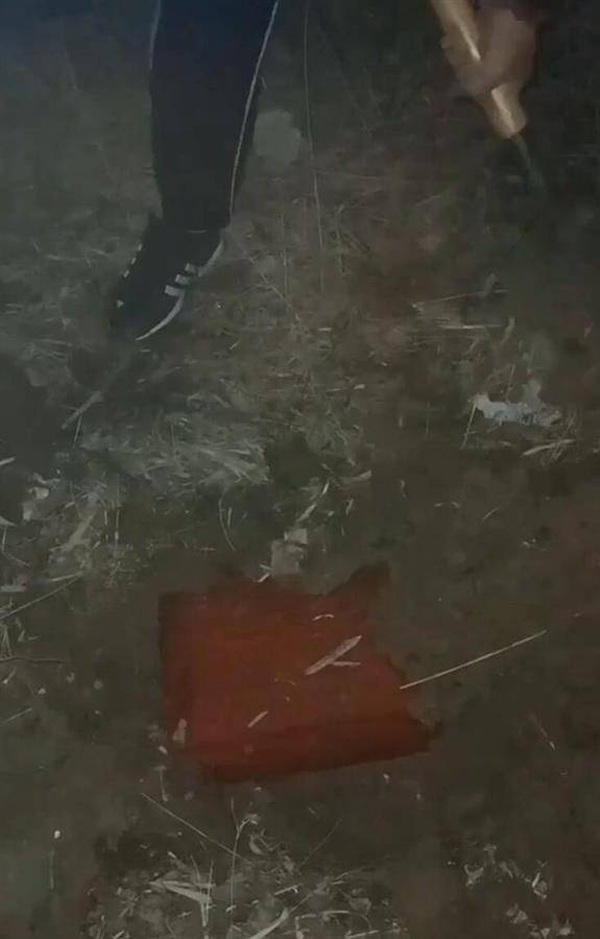 Tưởng vớt được kho báu dưới sông, người đàn ông tá hỏa khi mở ra, lập tức đem đi chôn - 2