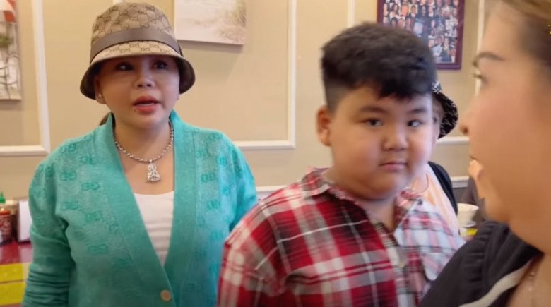 Lộ diện vợ 2 người lai của bố ruột amp;#34;bé Xuân Maiamp;#34;, ôm chầm lấy Lê Giang khi gặp mặt - 4