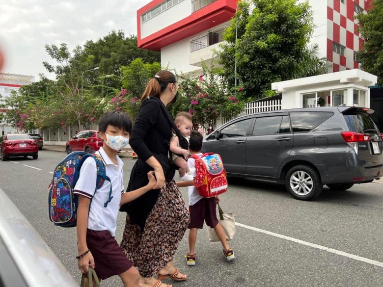 The most playful Miss Vietnam is a single mother, asking for the same breed to have more daughters - 13