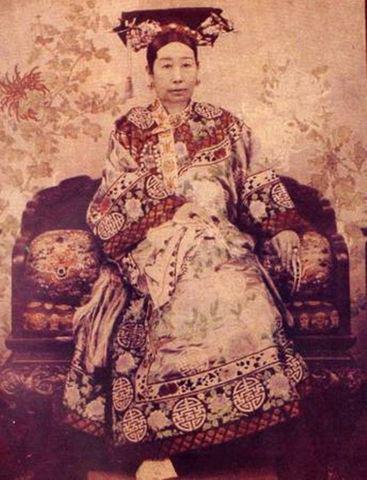 One thing Empress Dowager Tu Hy often does before sleeping is the secret to helping her live a long, healthy life - 1
