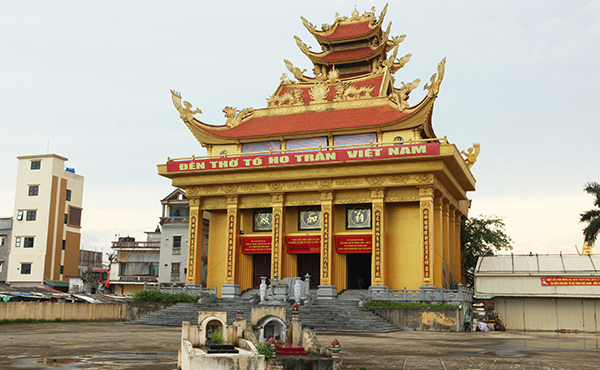 The giant village in the rice countryside of Thai Binh: Luxury villas spread throughout the village, there are hundreds of stunned billionaires - 3