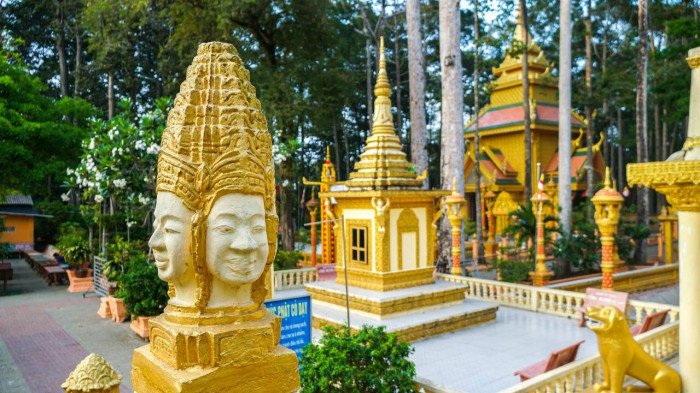 Admire the ancient beauty of Southern Khmer temples in Tra Vinh - 11