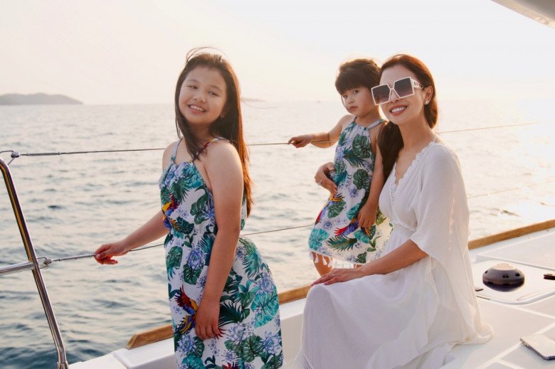 Jennifer Phạm, Hà Kiều Anh bỉm sữa đưa 3 con đi du lịch nhưng vẫn đẹp sang chảnh - 5