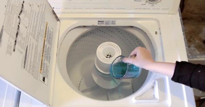 Washing machine used for a long time is dirtier than a toilet, pour in a bowl of salt to see the effect - 4